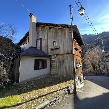 Vicinanza D'andraz Chalet *